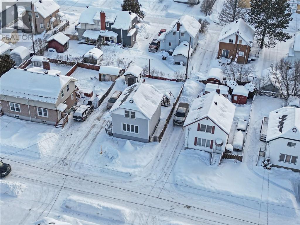 7 Sixth Ave, Levack, ON - Outdoor