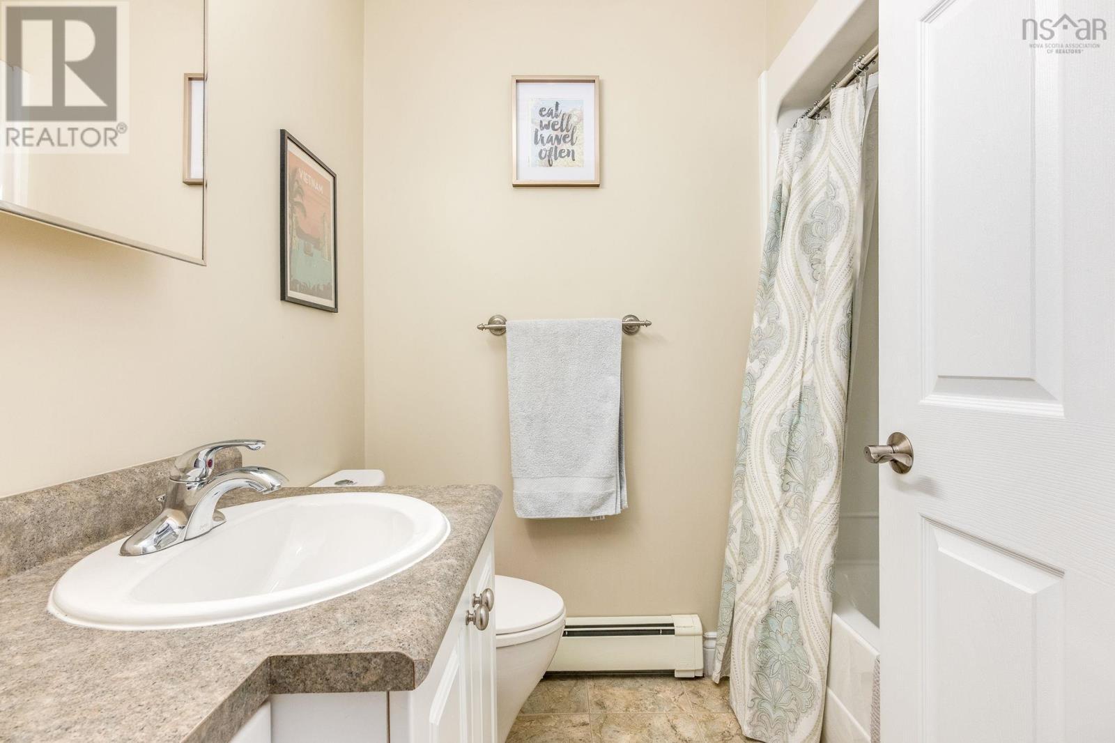 102 Larry Uteck Boulevard, Halifax, NS - Indoor Photo Showing Bathroom