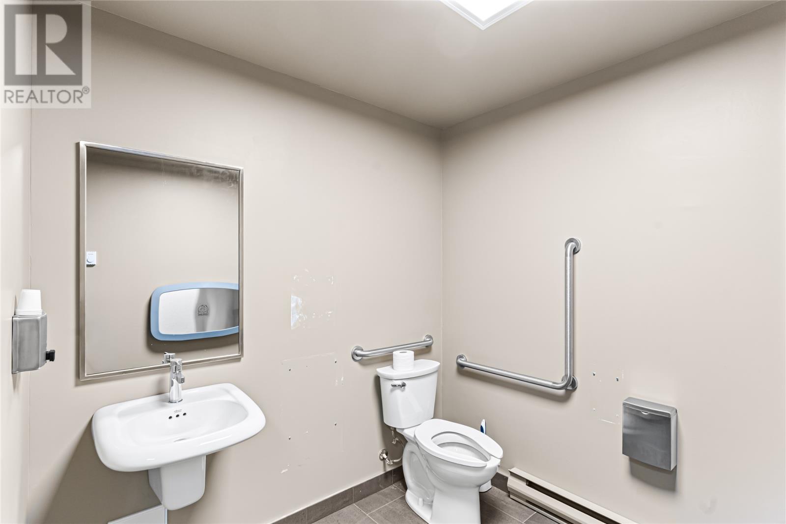 43 Aspen Main Other, Aspen Cove, NL - Indoor Photo Showing Bathroom