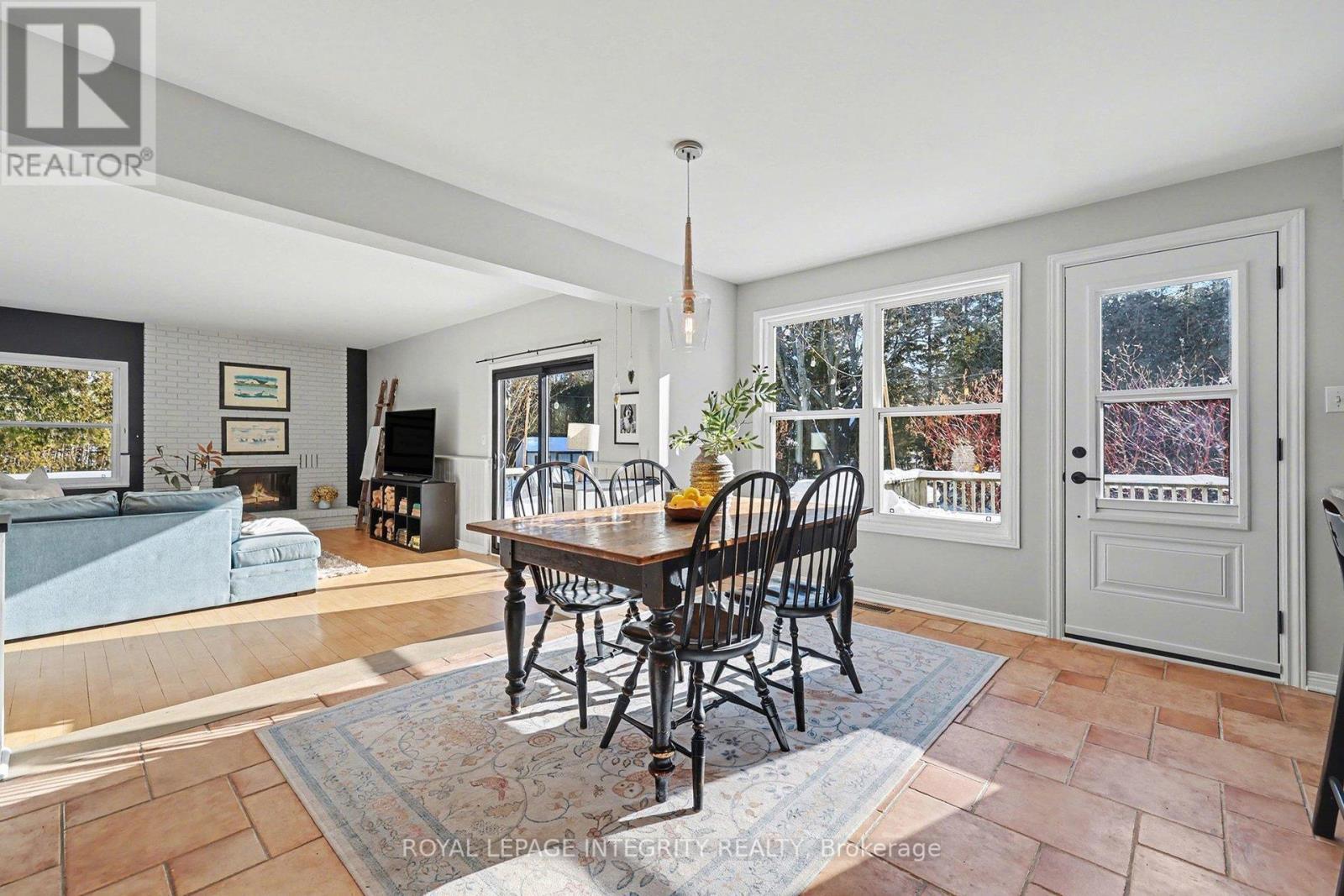 1231 Clothier Court, Ottawa, ON - Indoor