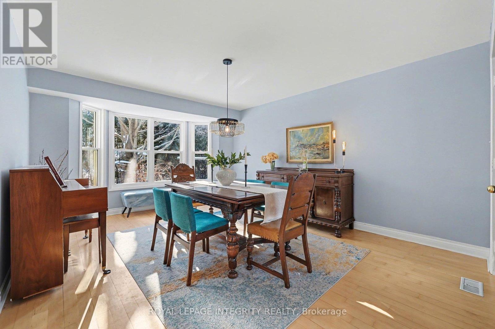 1231 Clothier Court, Ottawa, ON - Indoor