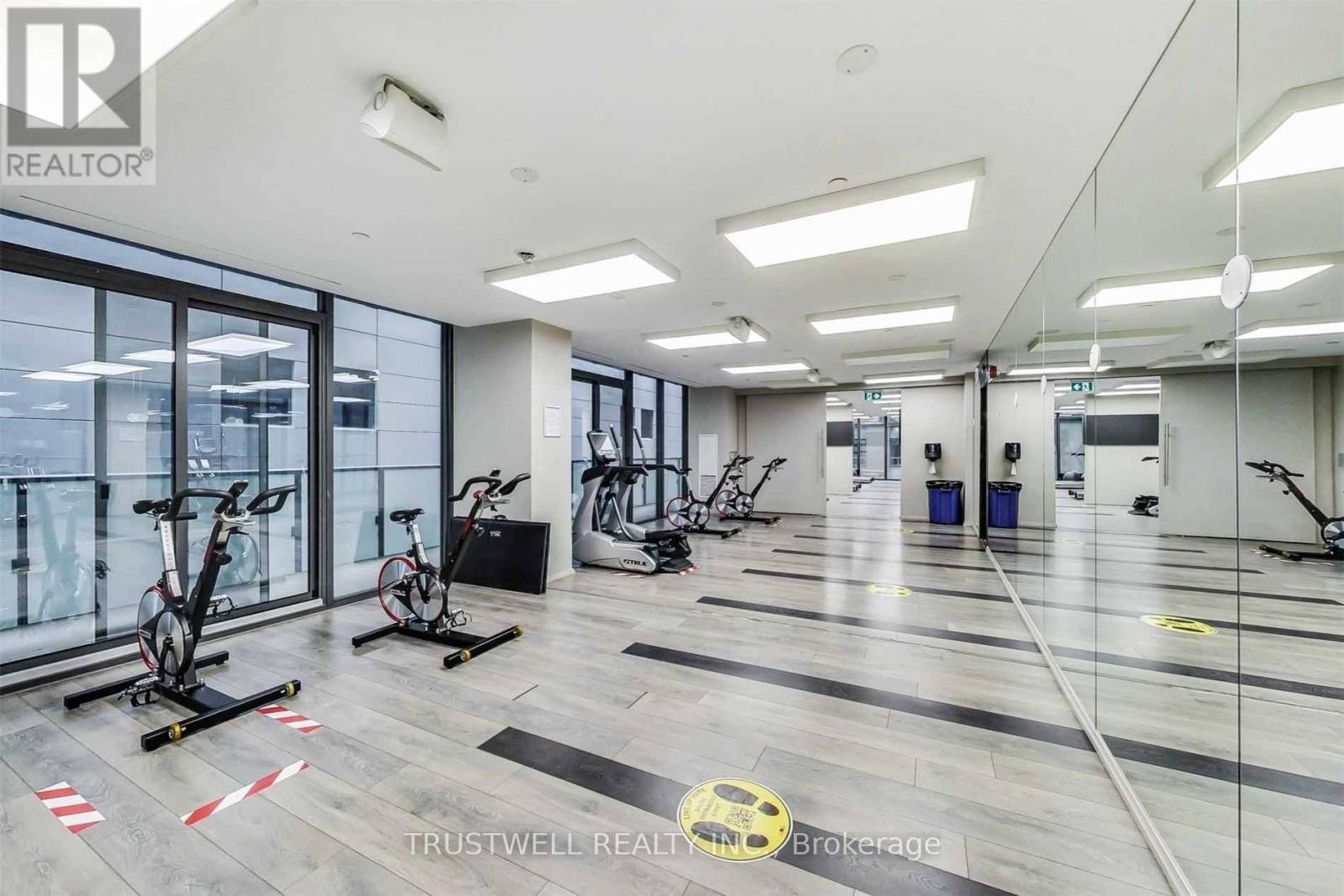 1601 - 101 Peter Street, Toronto, ON - Indoor Photo Showing Gym Room