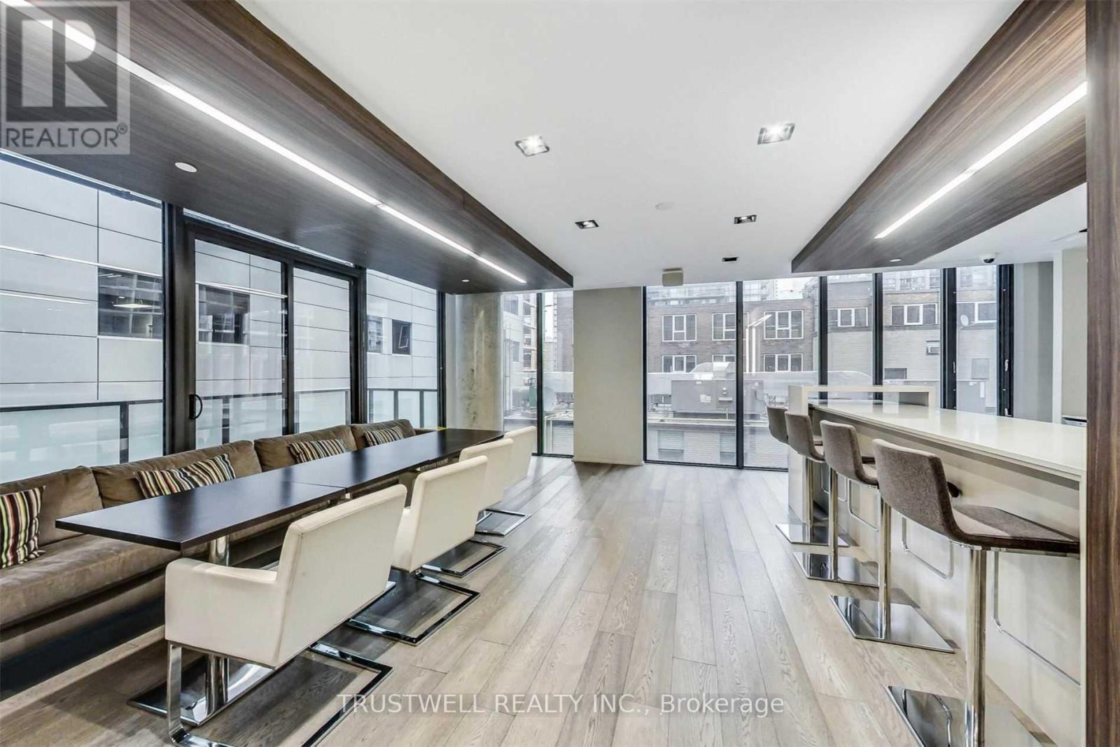 1601 - 101 Peter Street, Toronto, ON - Indoor Photo Showing Other Room