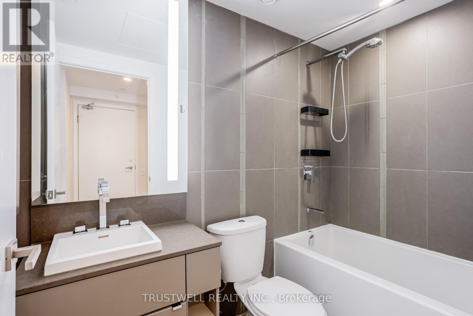 1601 - 101 Peter Street, Toronto, ON - Indoor Photo Showing Bathroom