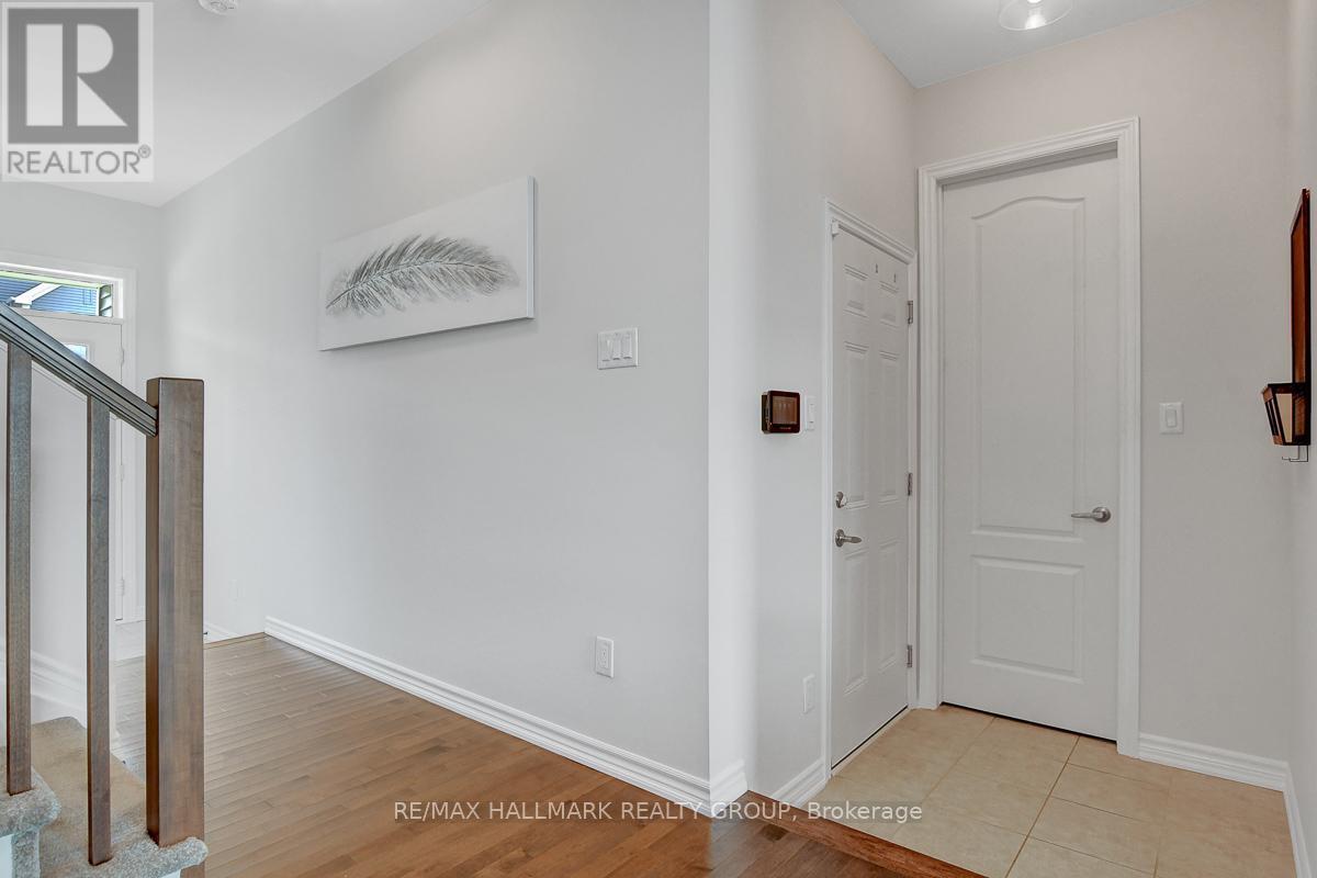 14 Darvoy Mews, Ottawa, ON - Indoor Photo Showing Other Room