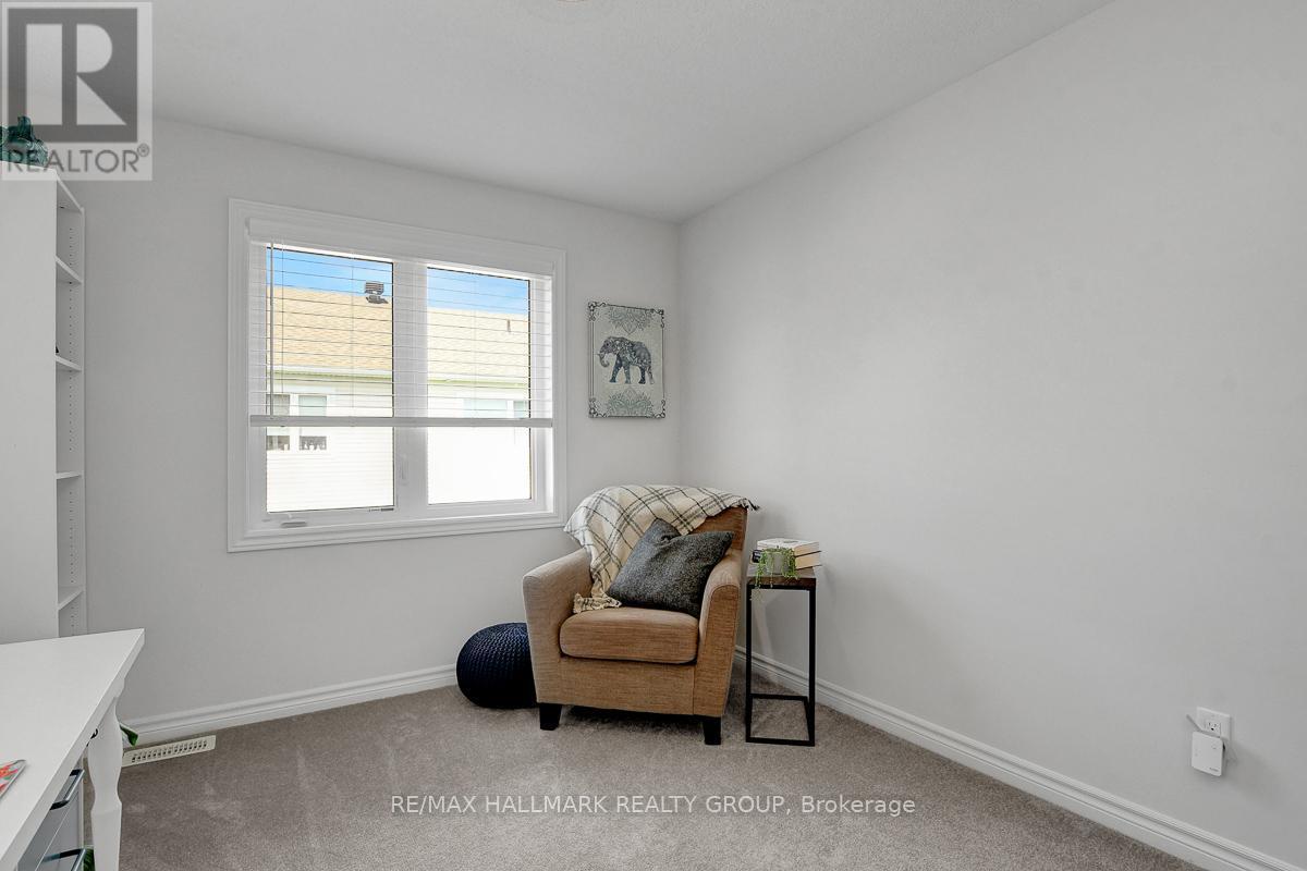 14 Darvoy Mews, Ottawa, ON - Indoor