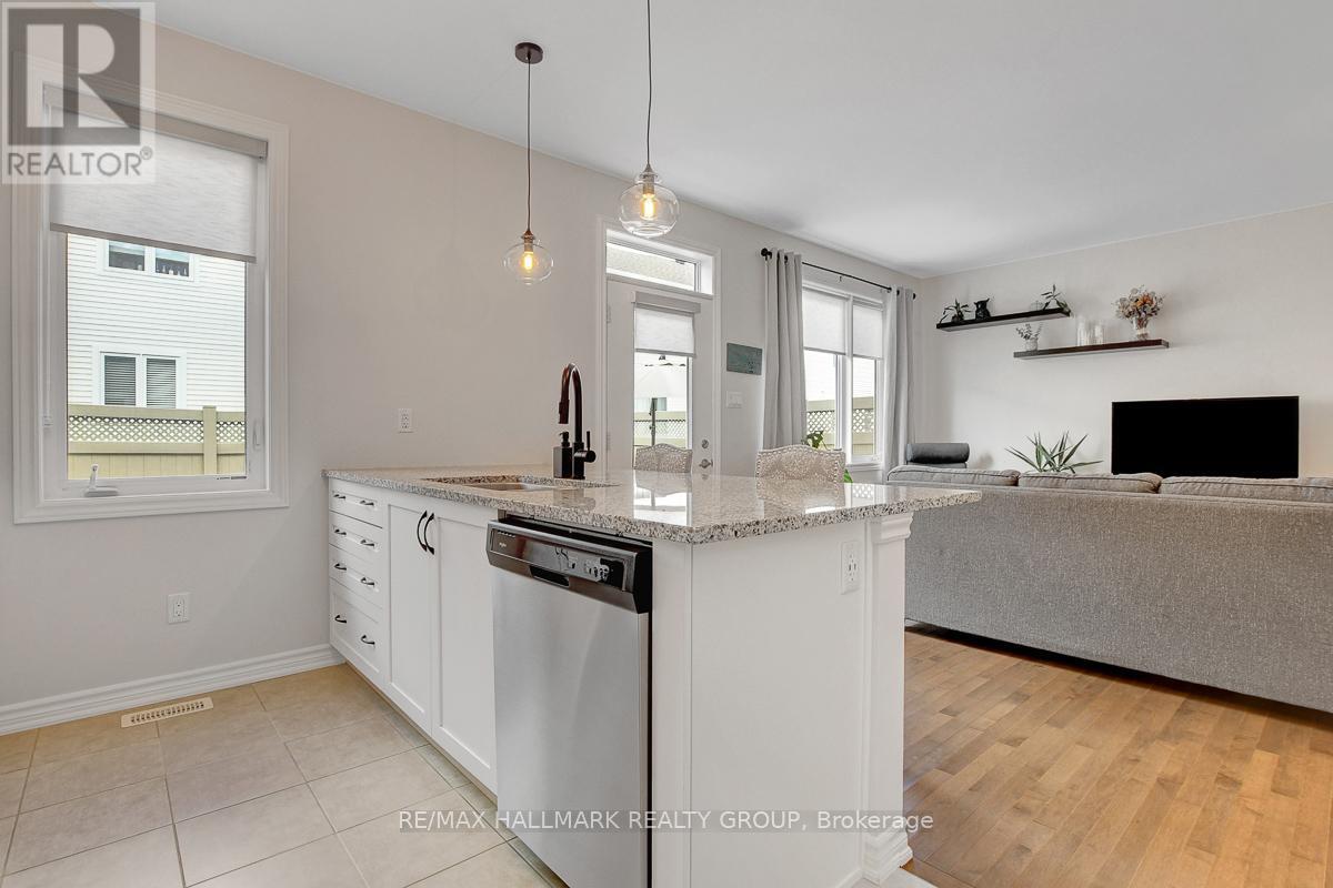 14 Darvoy Mews, Ottawa, ON - Indoor Photo Showing Kitchen