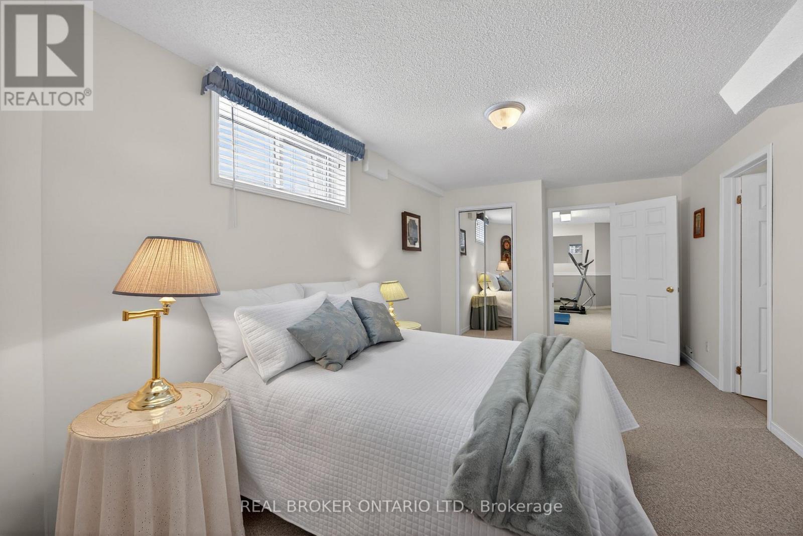 LL Bedroom - 9 Riverdale Drive, Wasaga Beach, ON - Indoor Photo Showing Bedroom