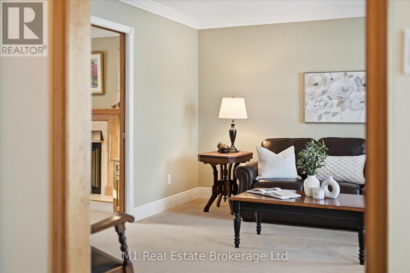 28 Weneil Drive, Hamilton (Freelton), ON - Indoor