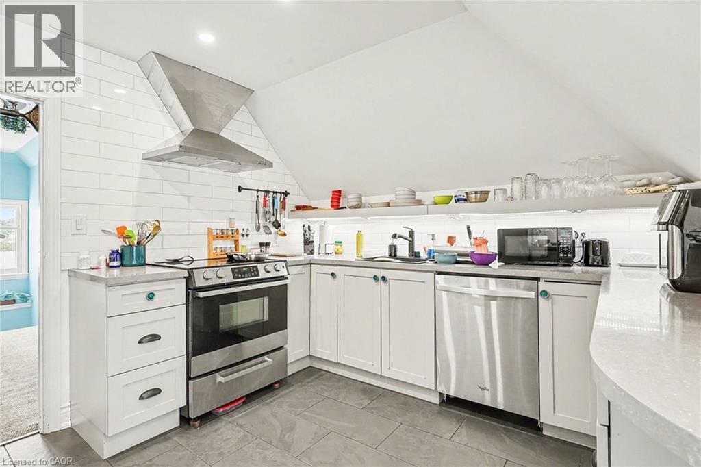 1316 E King Street E, Hamilton, ON - Indoor Photo Showing Kitchen