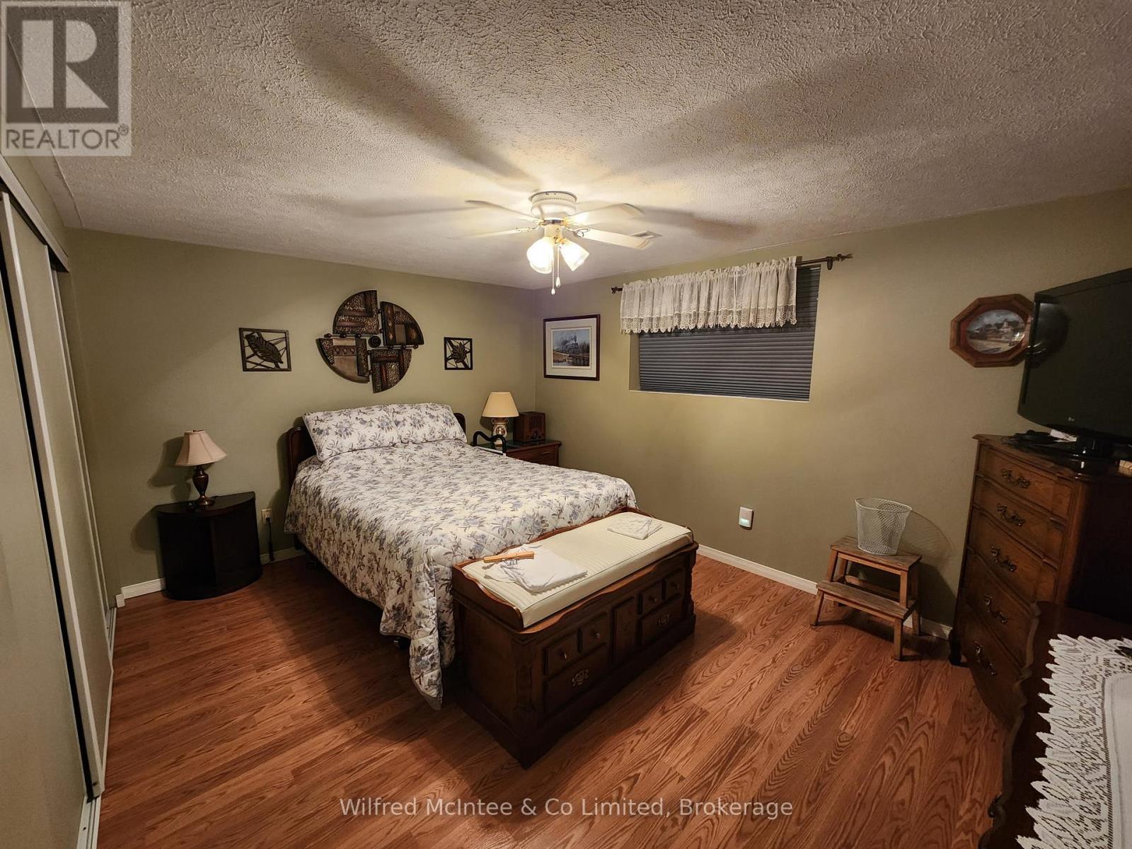 201 - 85 William Street N, Brockton, ON - Indoor Photo Showing Bedroom