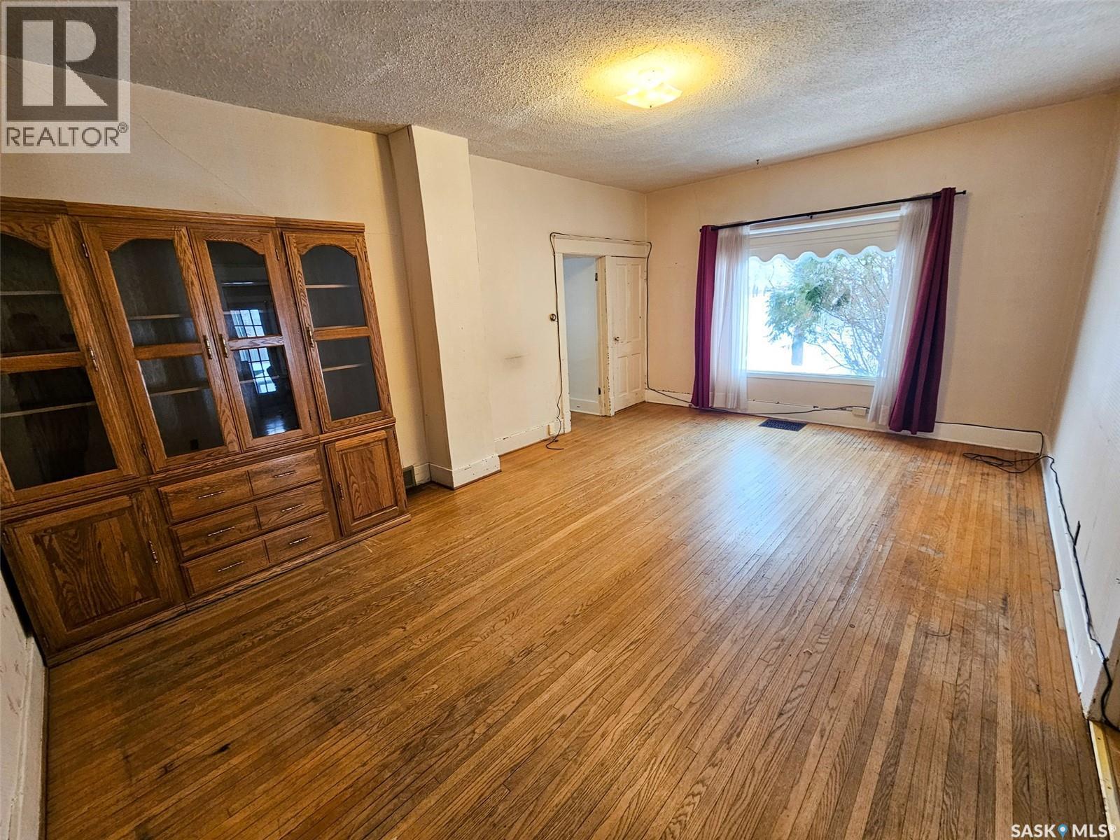 404 Brownlee Street, Herbert, SK - Indoor Photo Showing Other Room