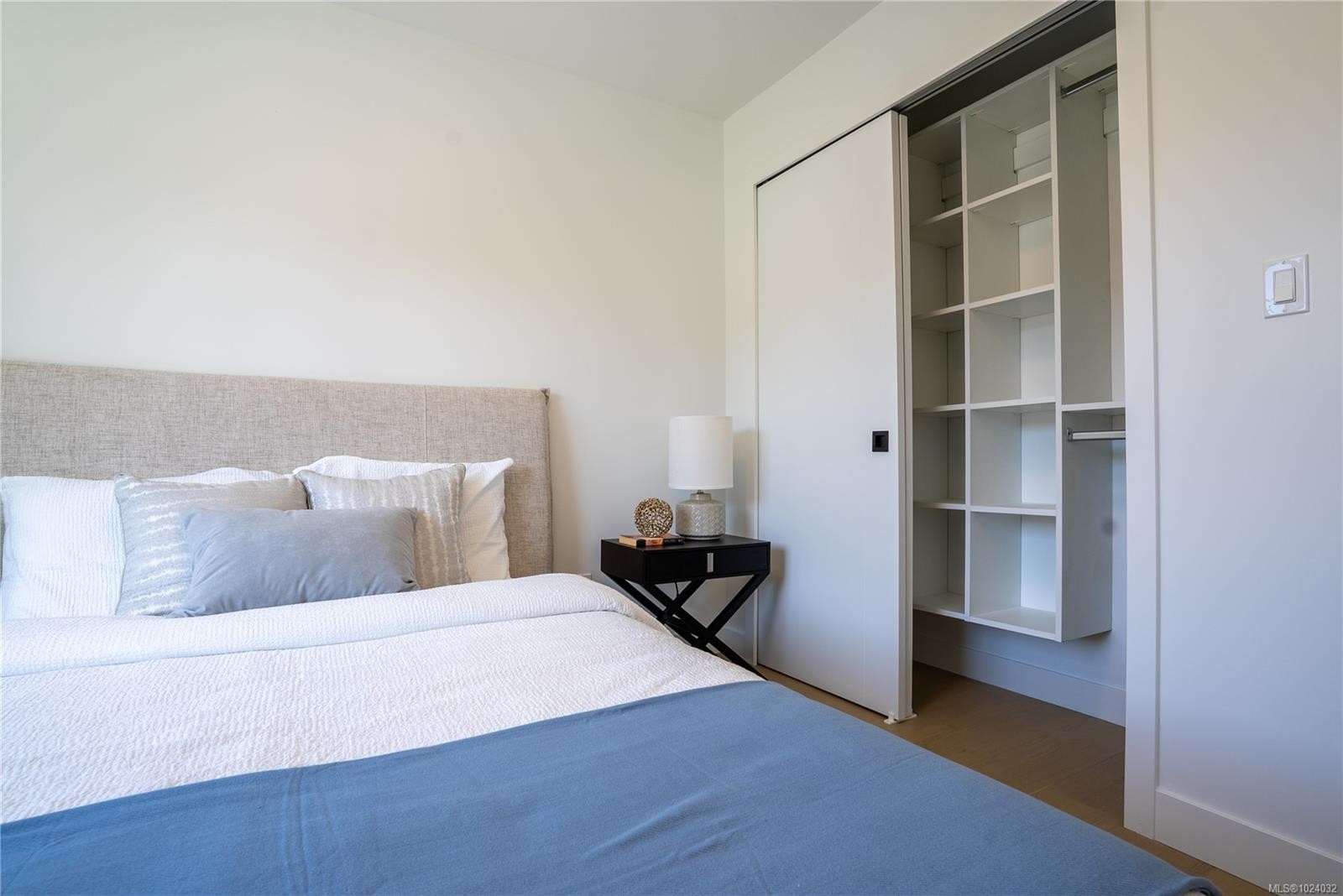 U3-3907 Cedar Hill Rd, Saanich, BC