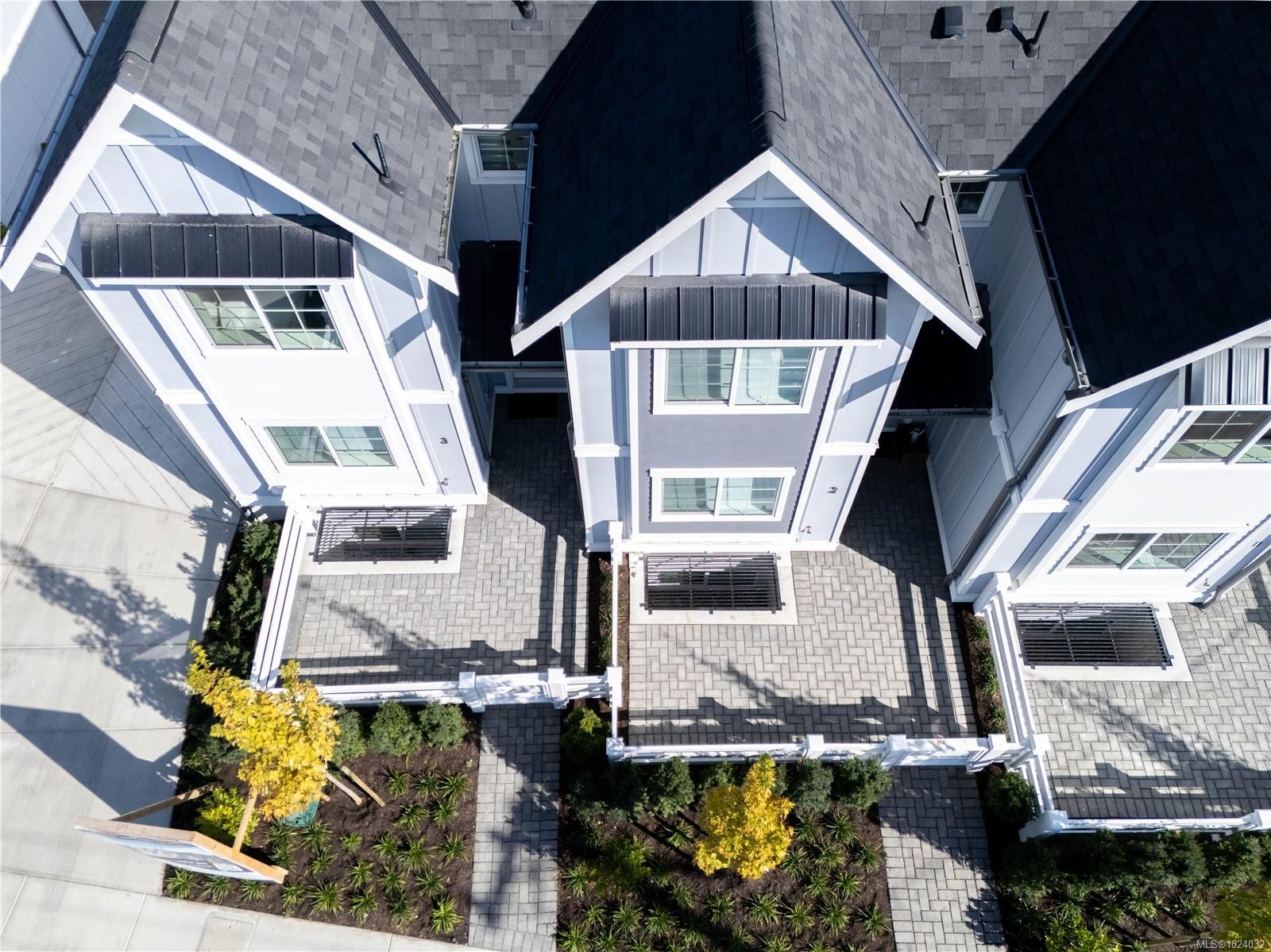 U3-3907 Cedar Hill Rd, Saanich, BC