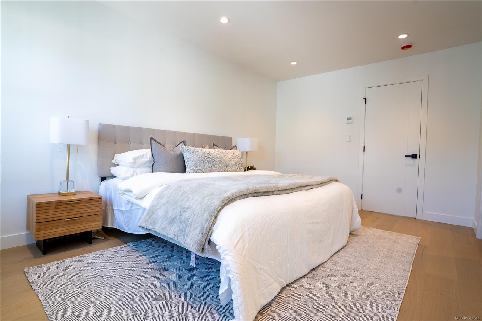 U5-3907 Cedar Hill Rd, Saanich, BC