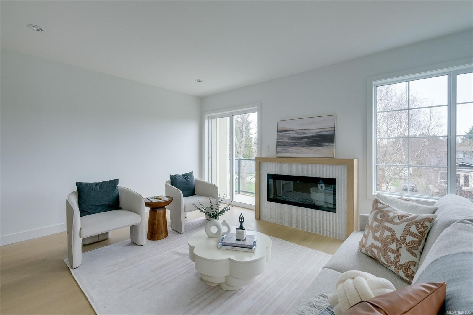 U12-3907 Cedar Hill Rd, Saanich, BC