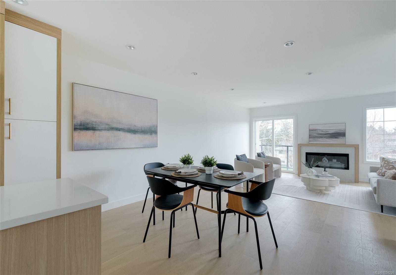 U12-3907 Cedar Hill Rd, Saanich, BC