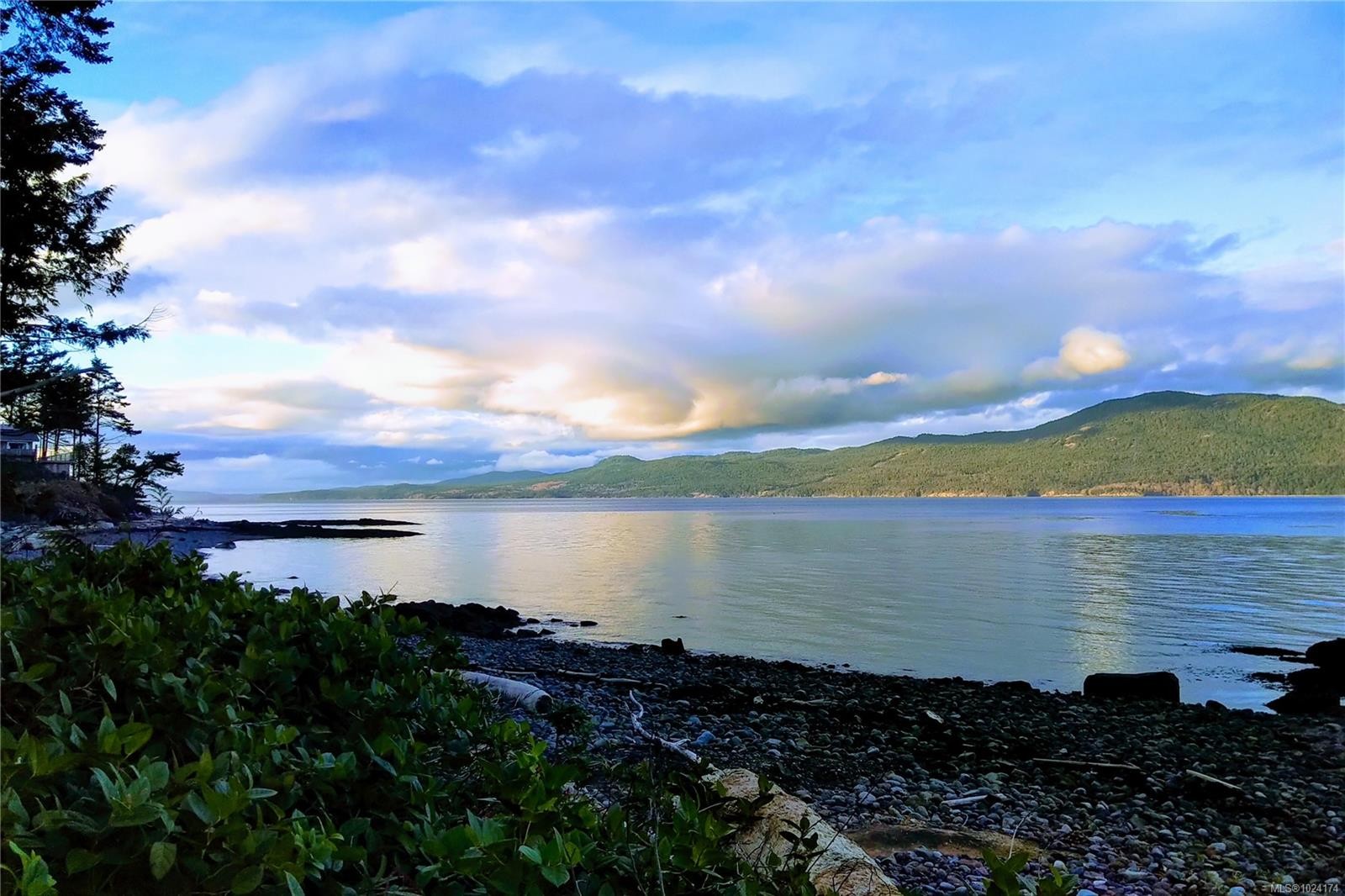 14 Spring Bay Rd, Lasqueti Island, BC