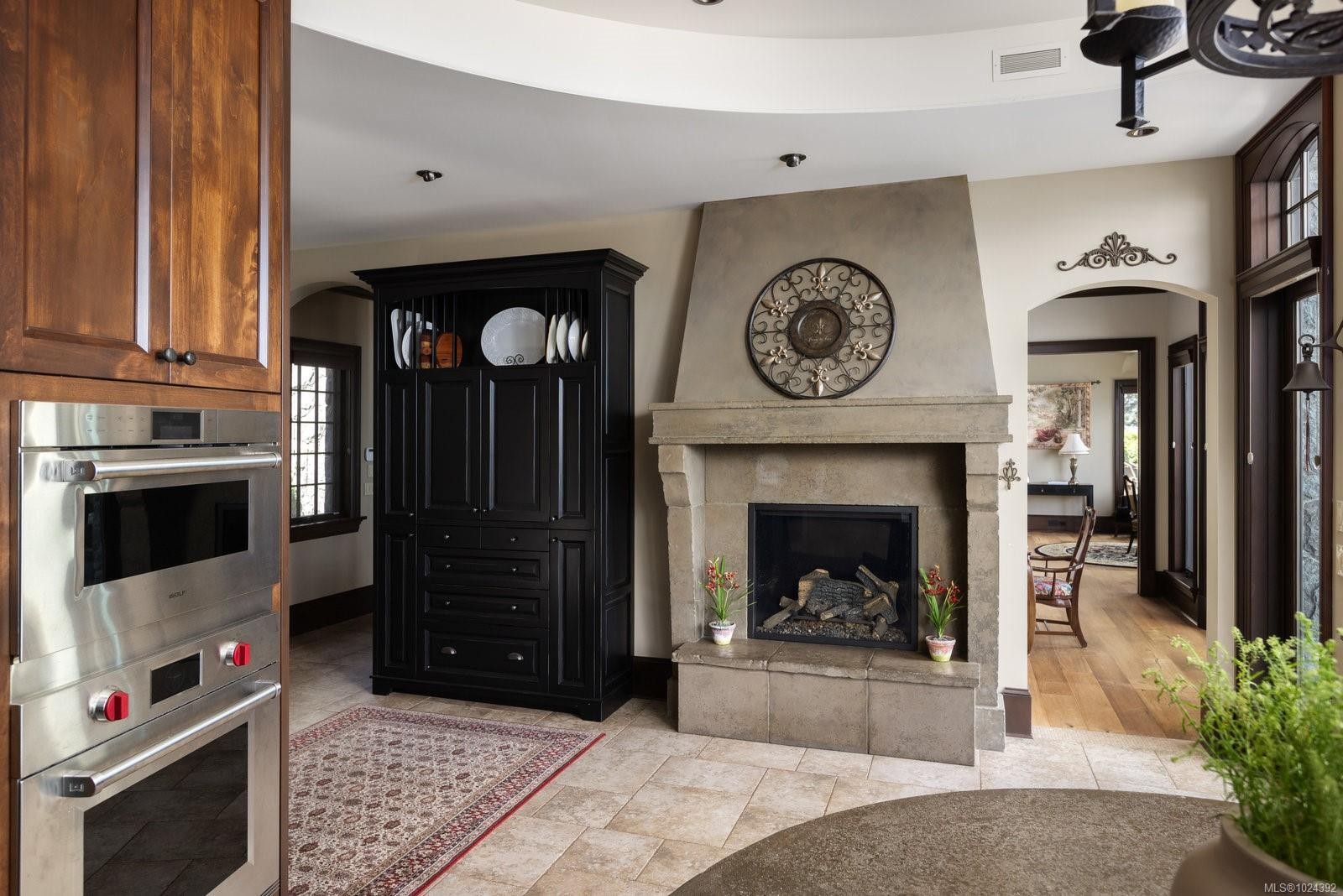 10493 Allbay Rd, Sidney, BC