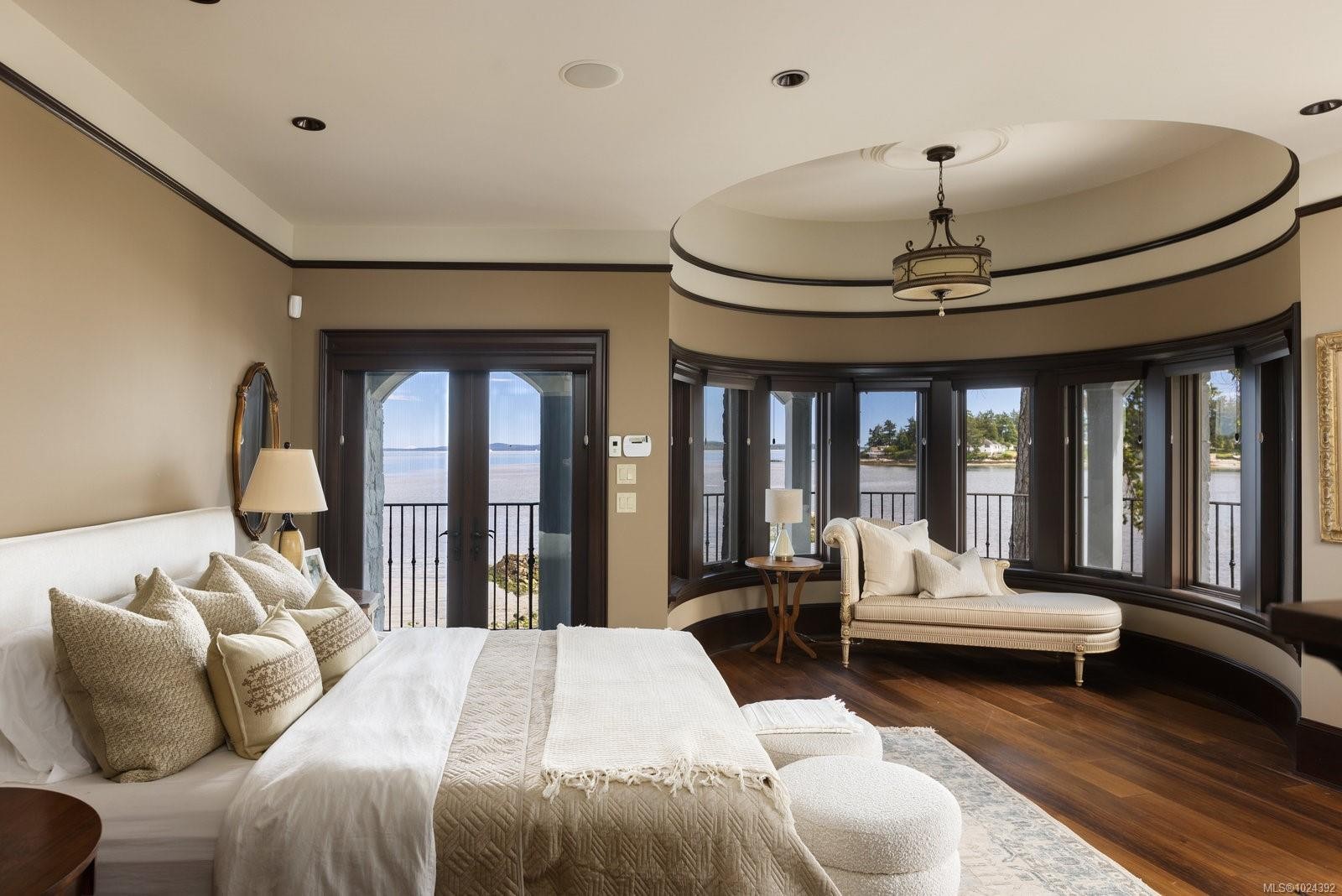 10493 Allbay Rd, Sidney, BC