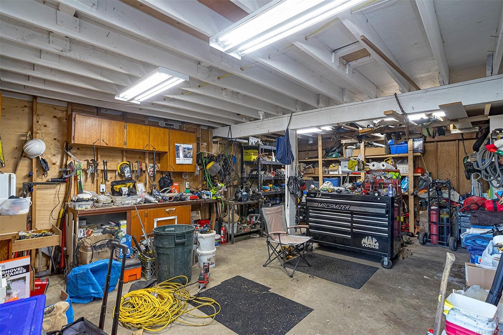 2139 Hemer Rd, Nanaimo, BC