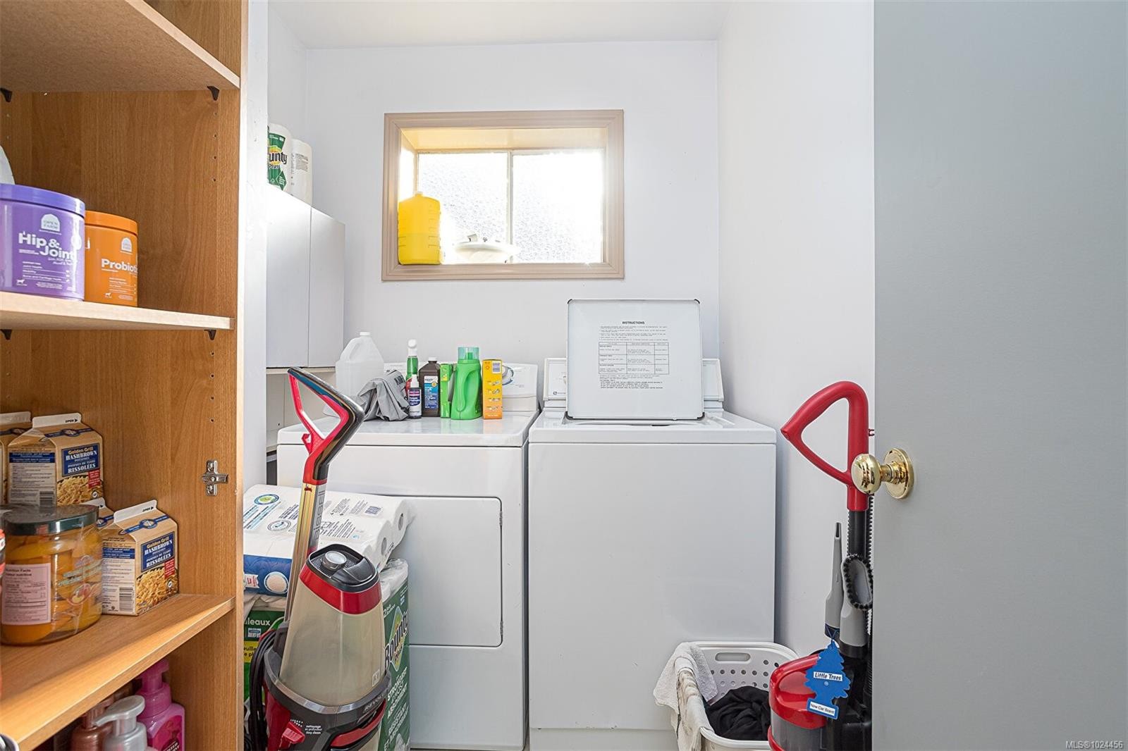 2139 Hemer Rd, Nanaimo, BC