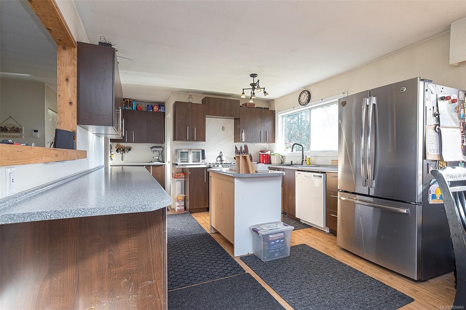 2139 Hemer Rd, Nanaimo, BC