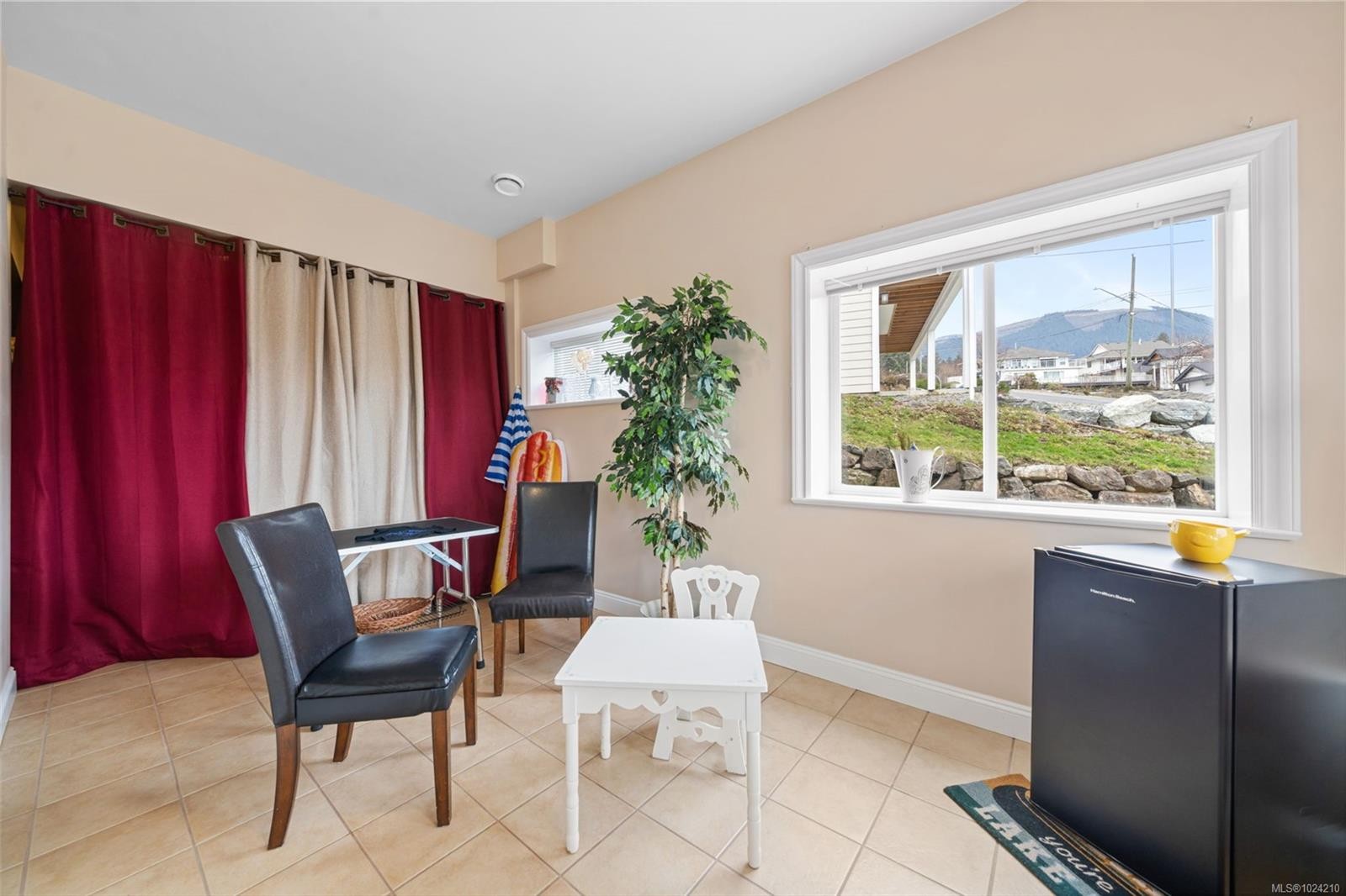 279 Castley Hts, Lake Cowichan, BC