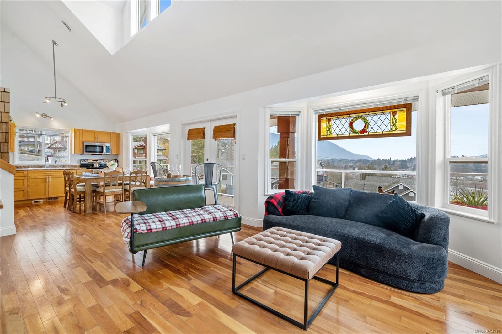 279 Castley Hts, Lake Cowichan, BC