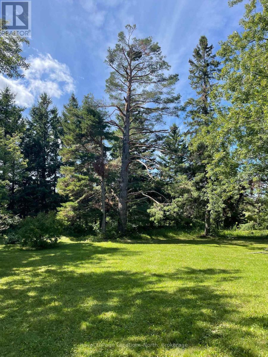 9038 County Rd 91 Road, Clearview, ON - Outdoor