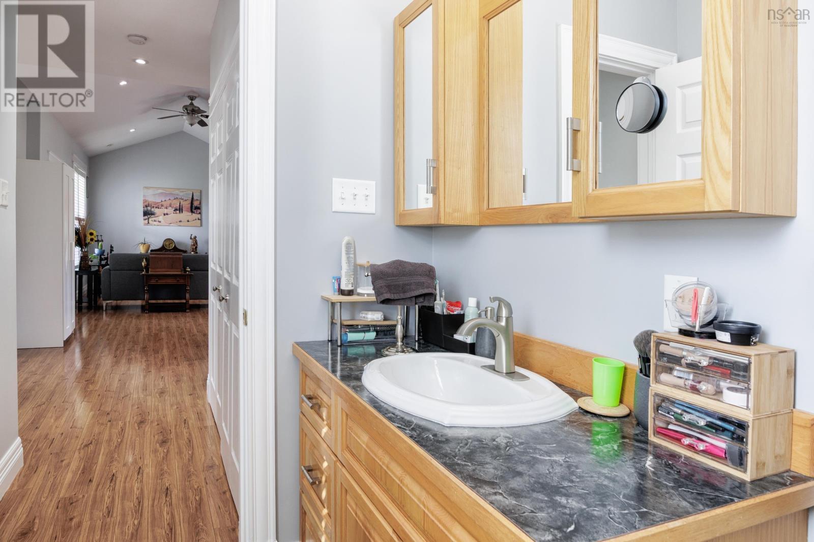 16 Corey Drive, Bible Hill, NS - Indoor Photo Showing Bathroom