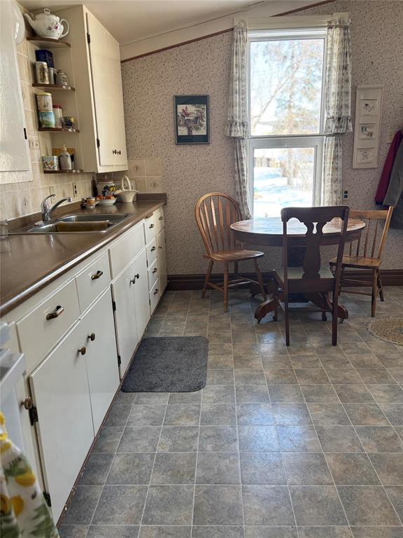 356 Cliff Street, Wawanesa, MB - Indoor