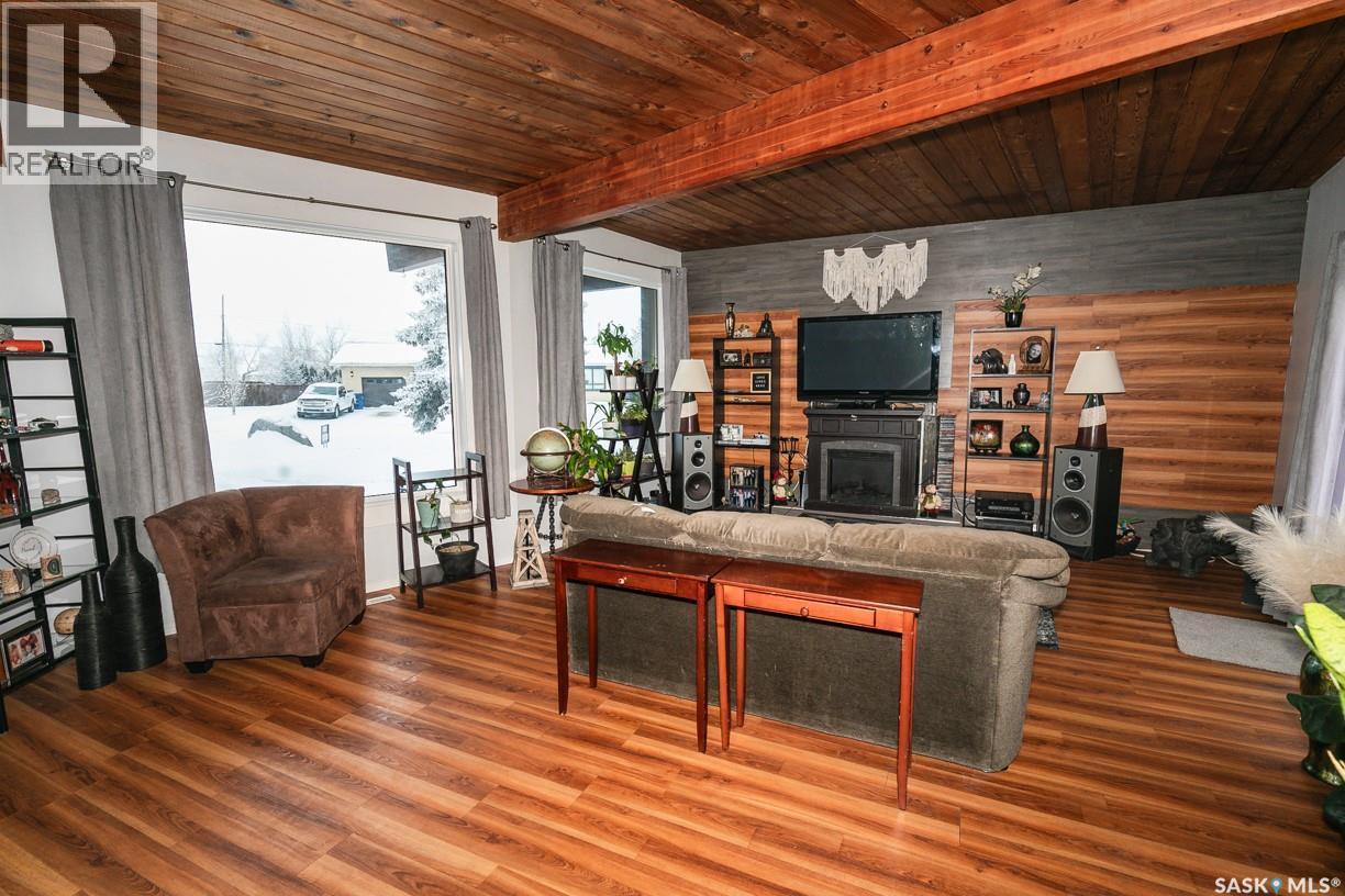 335 Yukon Avenue, Kerrobert, SK - Indoor Photo Showing Other Room With Fireplace
