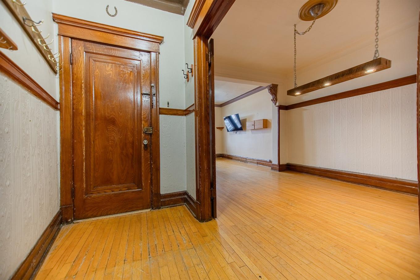 Hall - 1-519 Boul. St-Joseph E., Montréal (Le Plateau-Mont-Royal), QC - Indoor Photo Showing Other Room