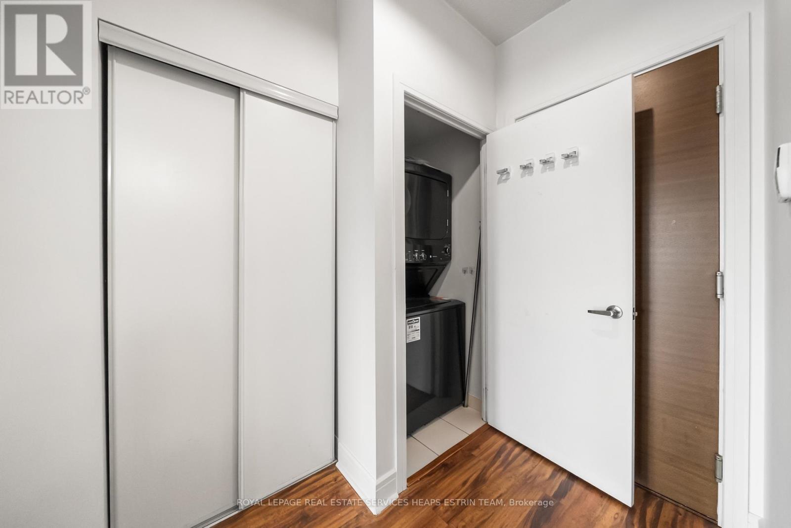 504 - 35 Brian Peck Crescent, Toronto, ON - Indoor Photo Showing Other Room