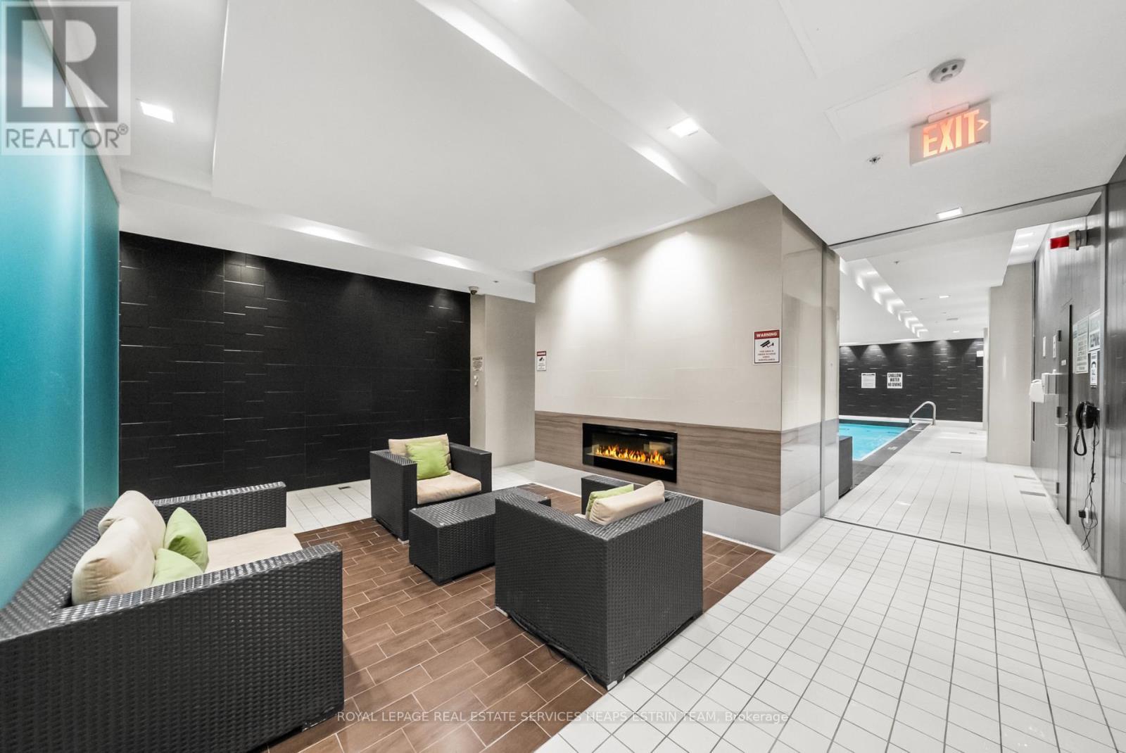 504 - 35 Brian Peck Crescent, Toronto, ON - Indoor Photo Showing Other Room