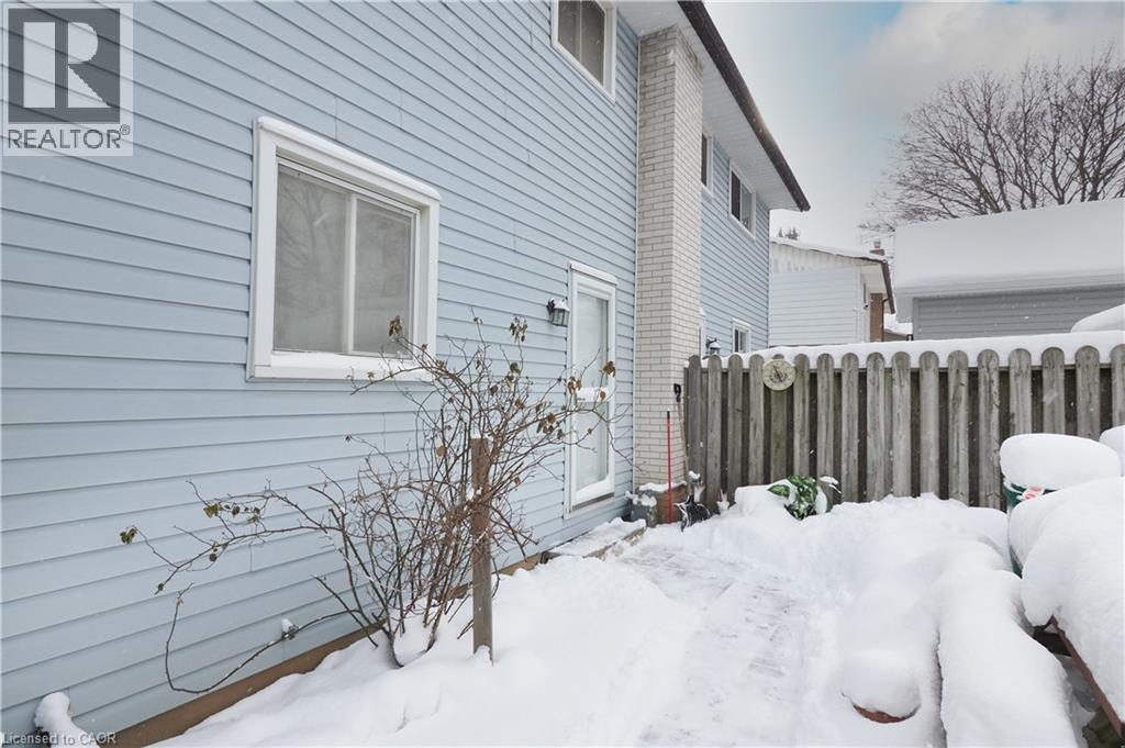 View of home's exterior - 10 Balfour Crescent, Kitchener, ON - Outdoor