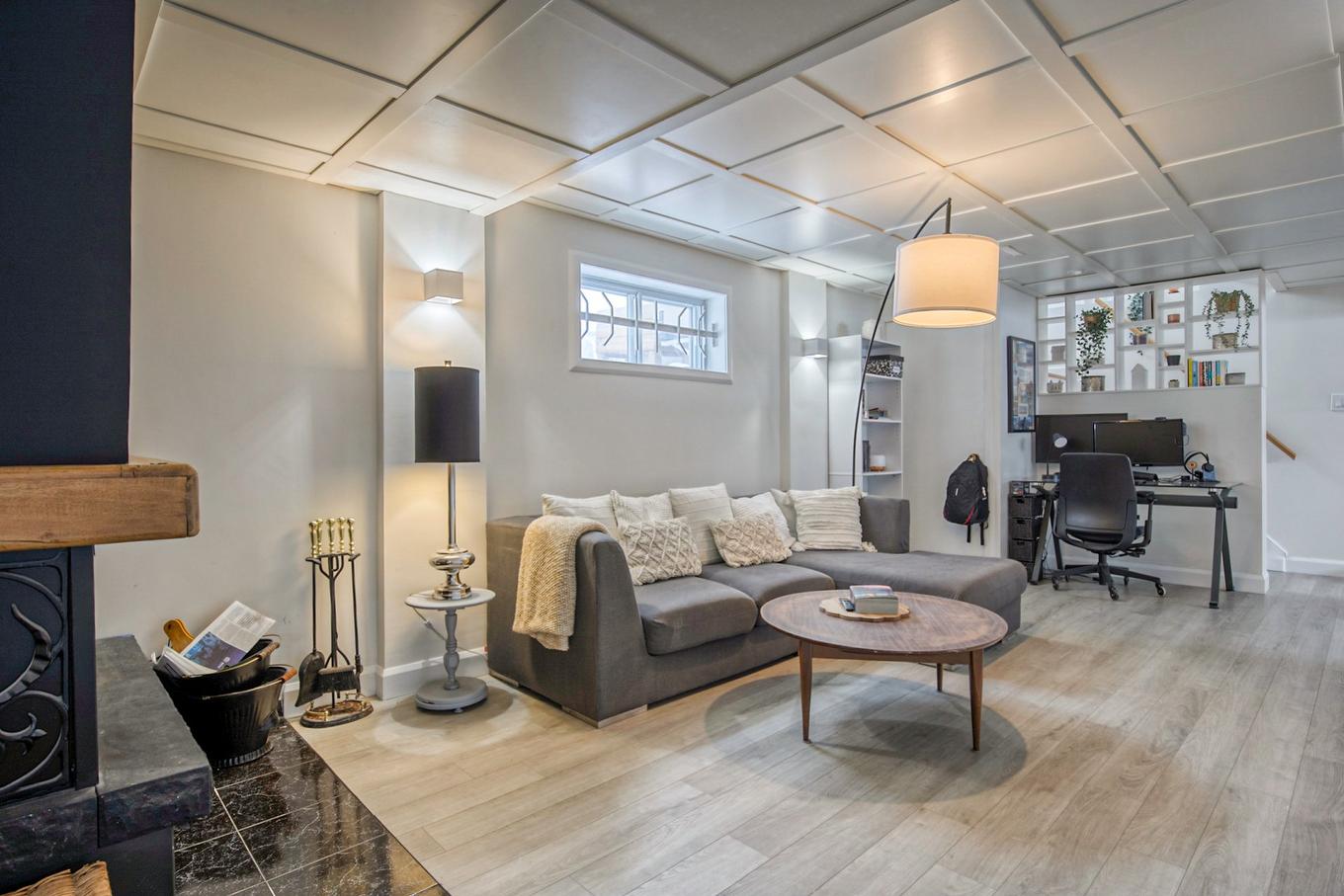 Salle familiale - 24 Place Lévis, Saint-Bruno-De-Montarville, QC - Indoor