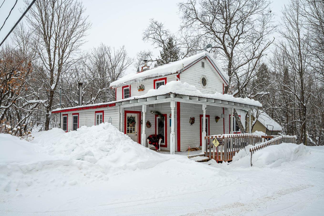 Façade - 775 Ch. Tamaracouta, Mille-Isles, QC - Outdoor