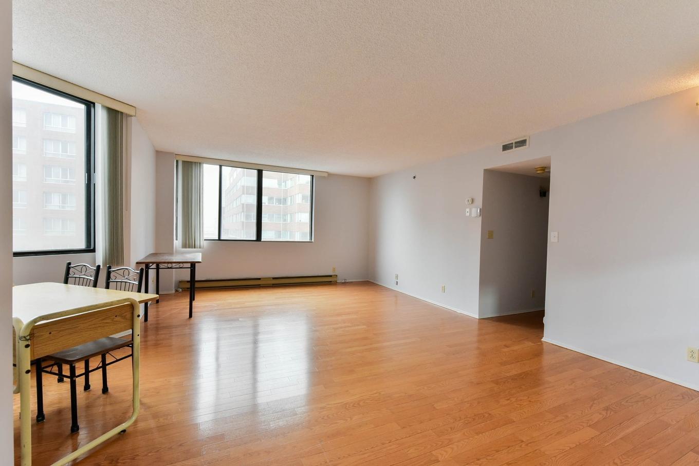 Living room - 207-1081 Rue St-Urbain, Montréal (Ville-Marie), QC - Indoor Photo Showing Other Room