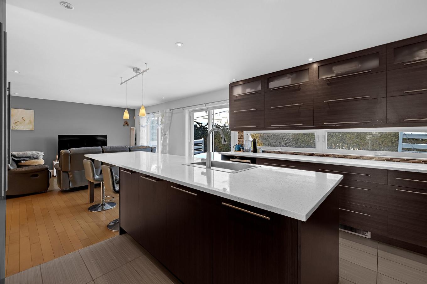 Kitchen - 3925 Rue Oslo, Brossard, QC - Indoor Photo Showing Kitchen
