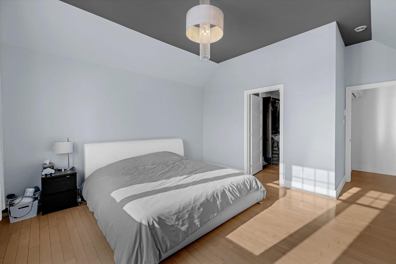 Primary bedroom - 3925 Rue Oslo, Brossard, QC - Indoor Photo Showing Bedroom