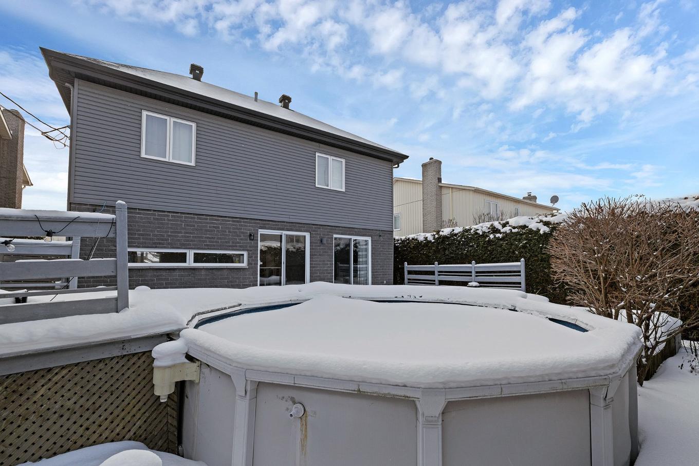 Pool - 3925 Rue Oslo, Brossard, QC - Outdoor With Exterior
