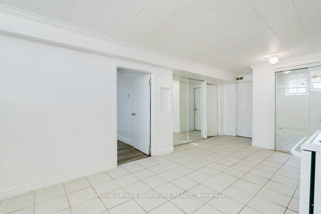 21 Prestbury Street, Toronto, ON - Indoor Photo Showing Other Room
