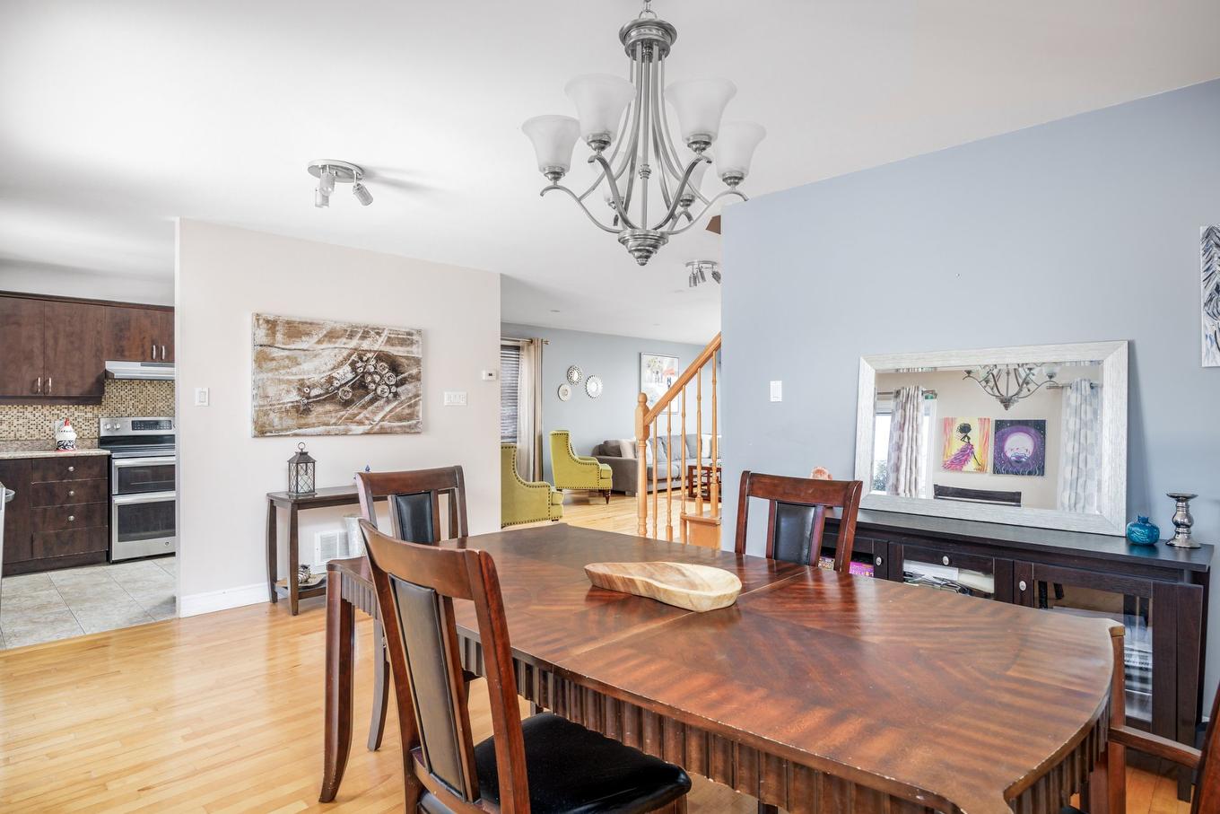 Dining room - 1017 Av. Marier, Vaudreuil-Dorion, QC - Indoor Photo Showing Dining Room