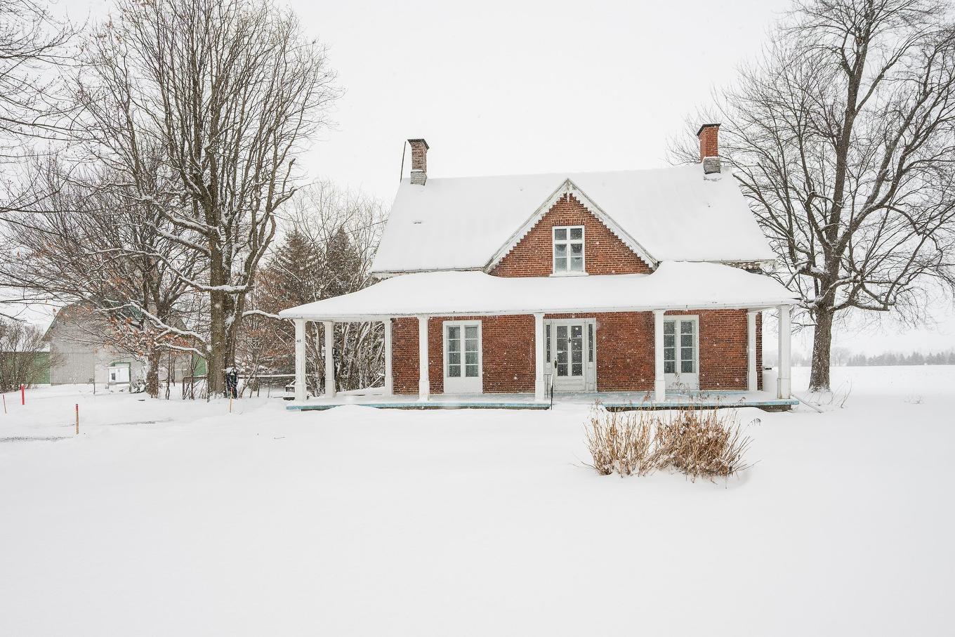 Façade - 465 Rue Principale, Saint-Paul-De-L'Île-Aux-Noix, QC - Outdoor
