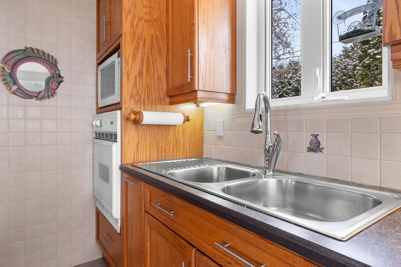 Cuisine - 270 Rue Des Jonquilles, Lévis (Les Chutes-De-La-Chaudière-Ouest), QC - Indoor Photo Showing Kitchen With Double Sink