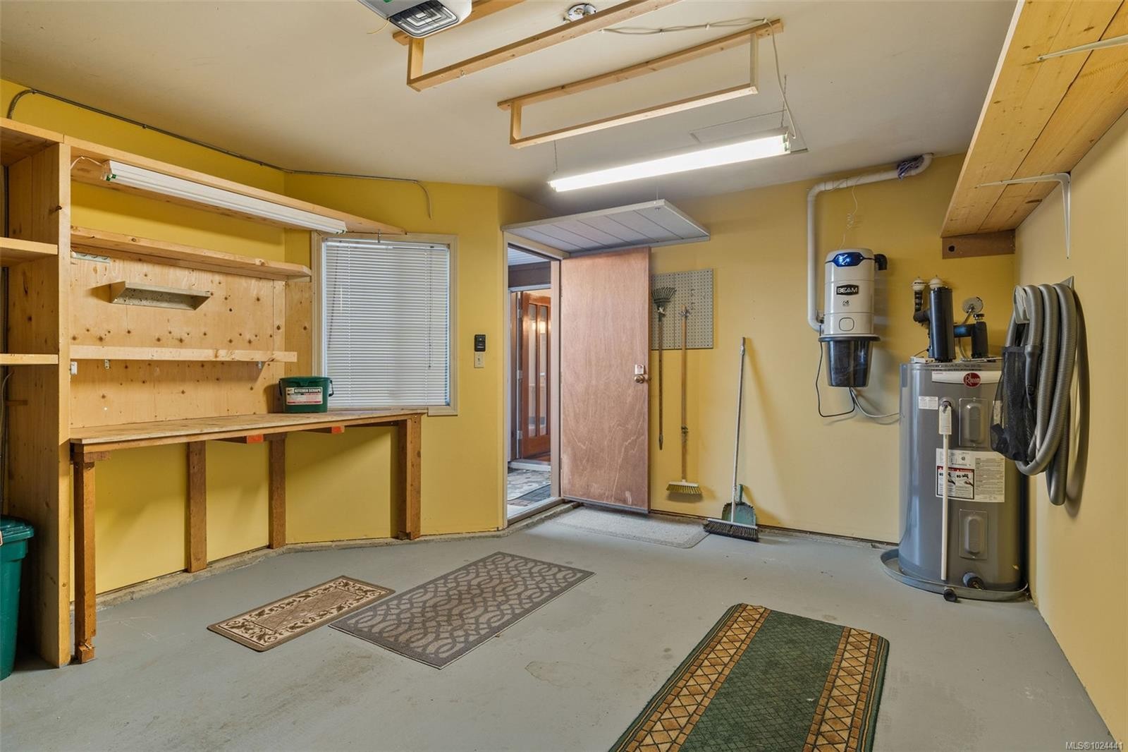 22-901 Kentwood Lane, Saanich, BC