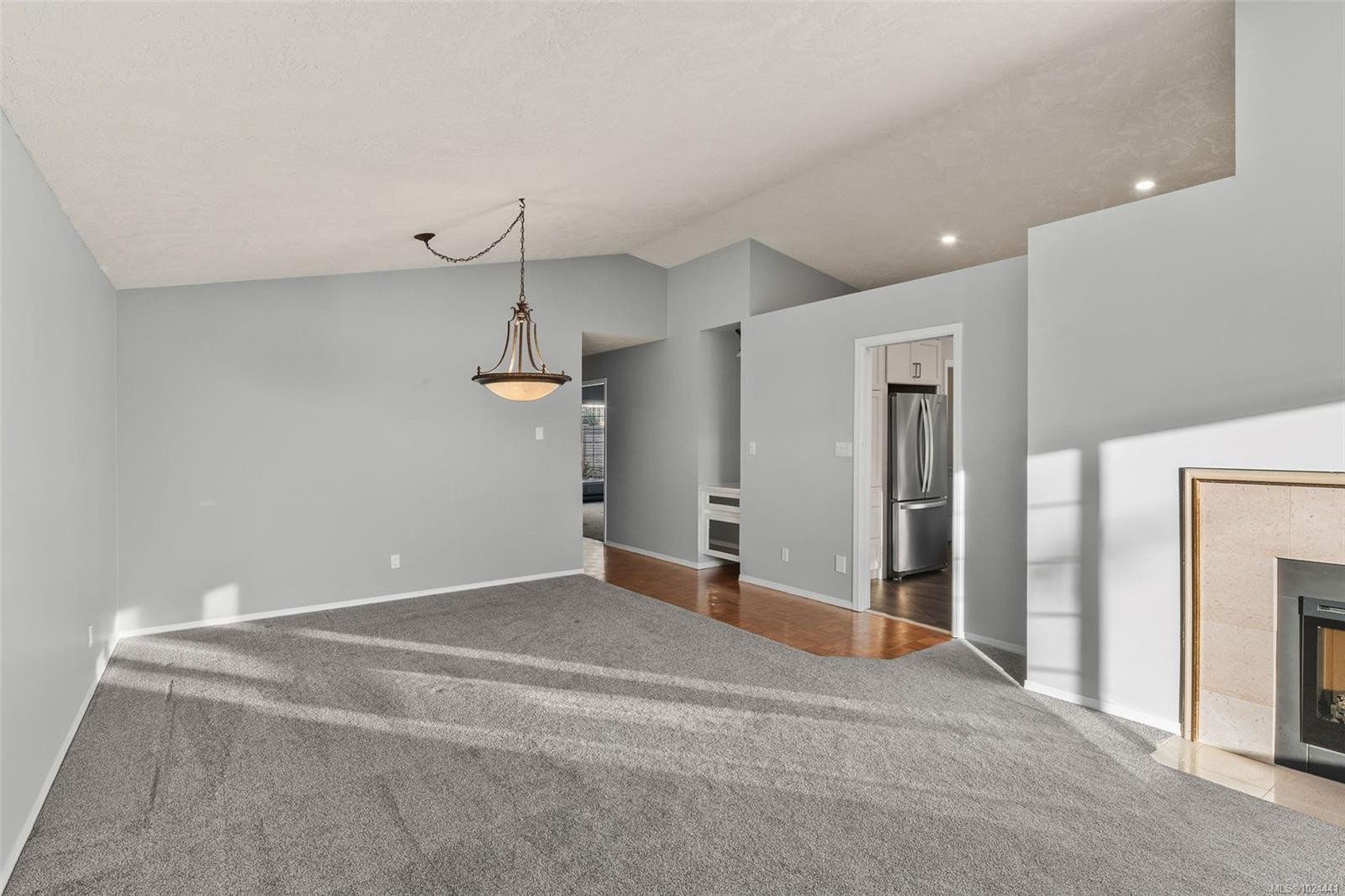 22-901 Kentwood Lane, Saanich, BC