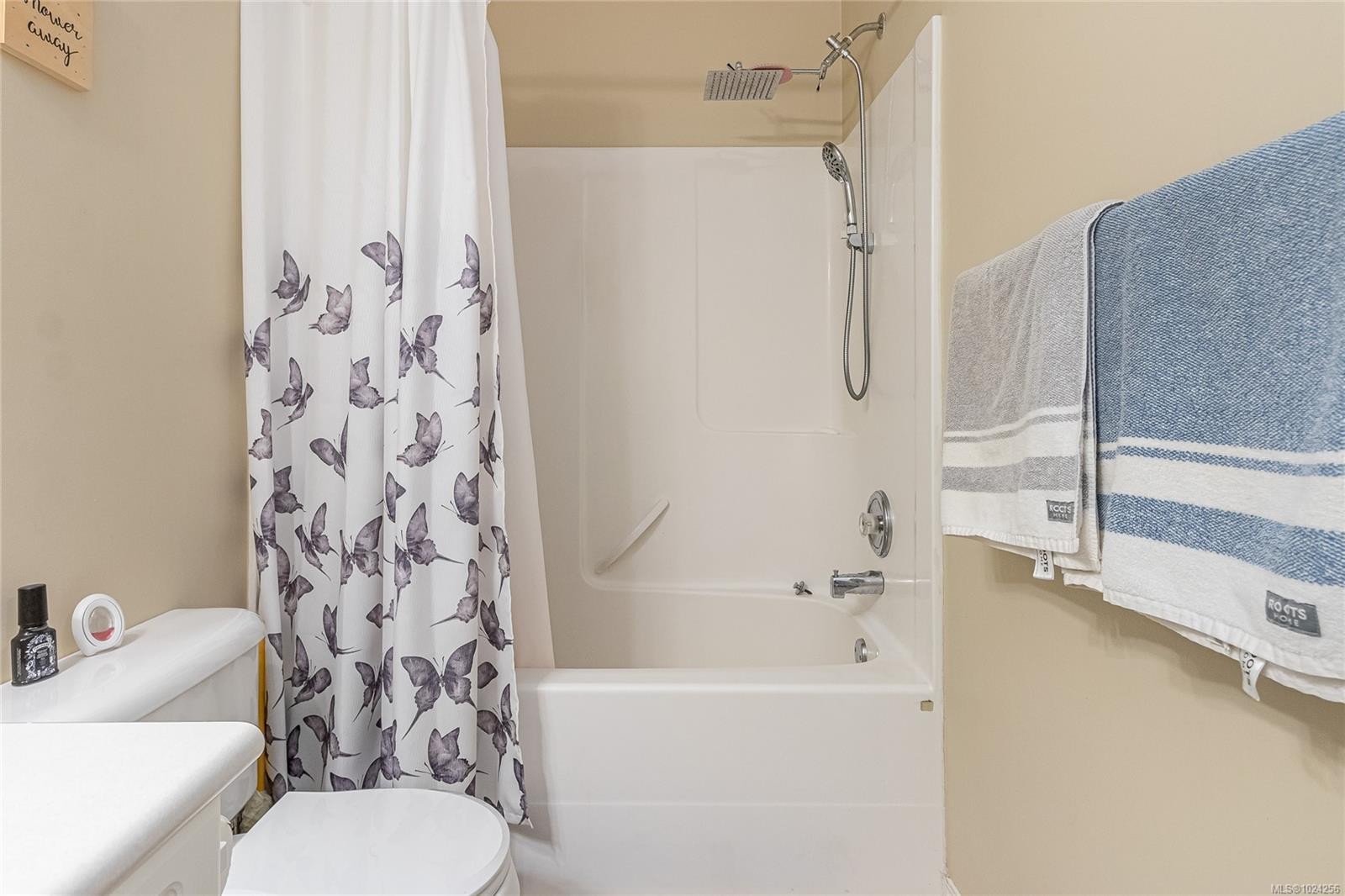 303-321 Mckinstry Rd, Duncan, BC - Indoor Photo Showing Bathroom